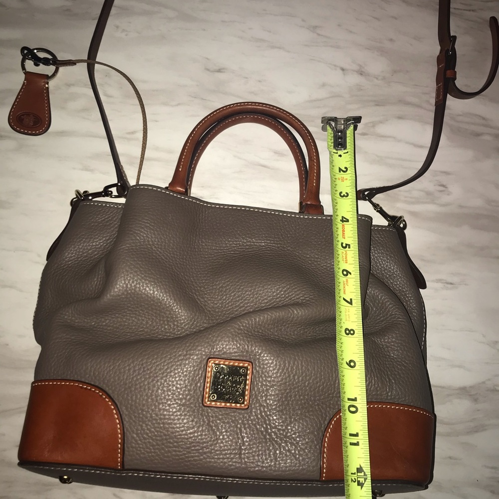 Dooney and Bourke bag - Picture 3 of 16